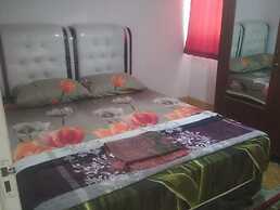 EXPRESS O 92070 Mando Homestay Syariah Near KANTOR LURAH Bukik Apik Pu
