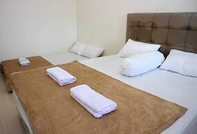 EXPRESS O 92106 Nayus Homestay Syariah