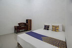 Super OYO 92118 Alif House Syariah 2