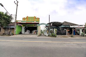 Super OYO 92118 Alif House Syariah 2