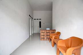 Super OYO 92118 Alif House Syariah 2