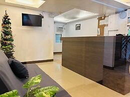 Makati Poblacion Hotel