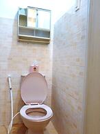 Makati Poblacion Hotel