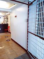 Makati Poblacion Hotel