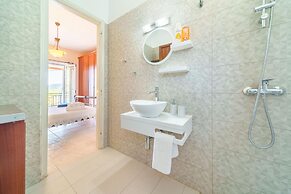 Iphigenia Apartments at Katelios