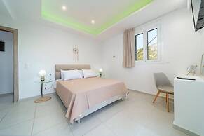 Iphigenia Apartments at Katelios