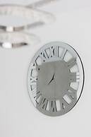 Elegant Apartment Warsaw by Renters