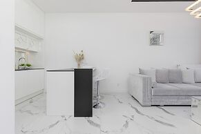 Elegant Apartment Warsaw by Renters