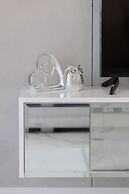 Elegant Apartment Warsaw by Renters