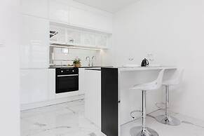 Elegant Apartment Warsaw by Renters