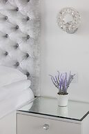 Elegant Apartment Warsaw by Renters