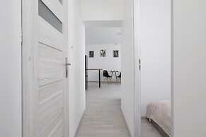 Cozy Studio Chorzow by Renters