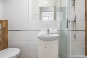 Cozy Studio Chorzow by Renters