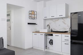 Cozy Studio Chorzow by Renters