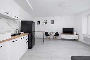 Cozy Studio Chorzow by Renters