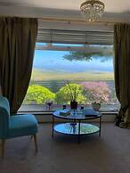 2 Bed Retreat With Amazing Sea Views in Brighton