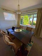 2 Bed Retreat With Amazing Sea Views in Brighton