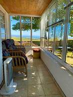2 Bed Retreat With Amazing Sea Views in Brighton