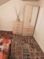 Paradise Apartment- Female Only