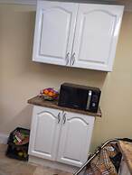 Paradise Apartment- Female Only