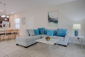 Balmoral Resort-126mc 3 Bedroom Home by RedAwning