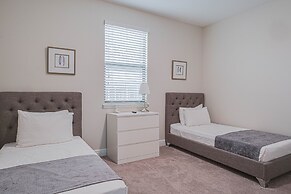 Balmoral Resort-126mc 3 Bedroom Home by RedAwning