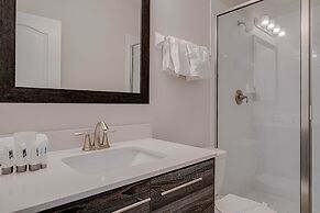 Balmoral Resort-126mc 3 Bedroom Home by RedAwning