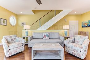 391 A&b 4 Bedroom Townhouse by RedAwning