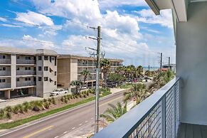 391 A&b 4 Bedroom Townhouse by RedAwning