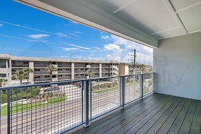 391 A&b 4 Bedroom Townhouse by RedAwning