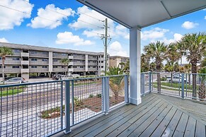 391 A&b 4 Bedroom Townhouse by RedAwning