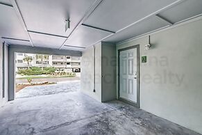 391 A&b 4 Bedroom Townhouse by RedAwning