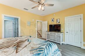 391 A&b 4 Bedroom Townhouse by RedAwning