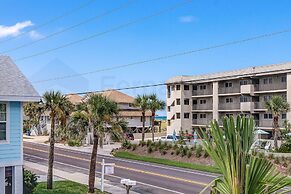 391 A&b 4 Bedroom Townhouse by RedAwning