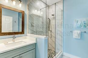 391 A&b 4 Bedroom Townhouse by RedAwning