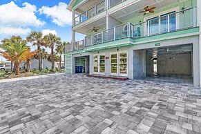 391 A&b 4 Bedroom Townhouse by RedAwning