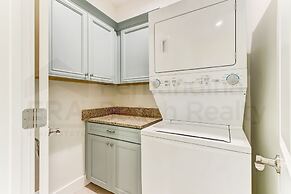 391 A&b 4 Bedroom Townhouse by RedAwning