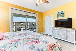 391 A&b 4 Bedroom Townhouse by RedAwning