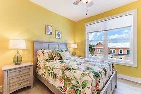 391 A&b 4 Bedroom Townhouse by RedAwning