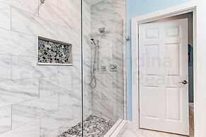 391 A&b 4 Bedroom Townhouse by RedAwning