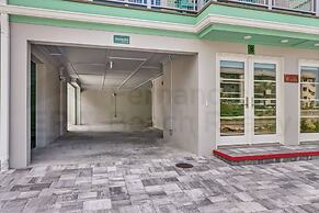 391 A&b 4 Bedroom Townhouse by RedAwning