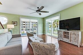 391 A&b 4 Bedroom Townhouse by RedAwning