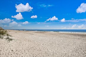 391 S Fletcher Ave C 3 Bedroom Townhouse by RedAwning