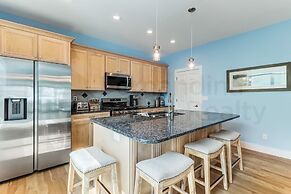 391 S Fletcher Ave C 3 Bedroom Townhouse by RedAwning