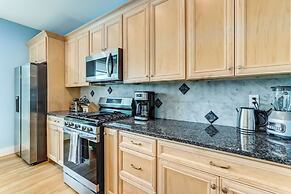 391 S Fletcher Ave C 3 Bedroom Townhouse by RedAwning