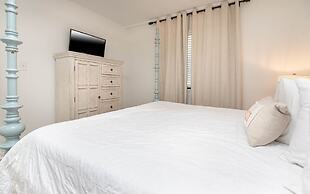 Wind Drift 310s 2 Bedroom Condo by Redawning