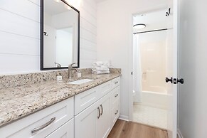 Wind Drift 310s 2 Bedroom Condo by Redawning