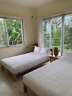 Blue Cave Hotel in Green