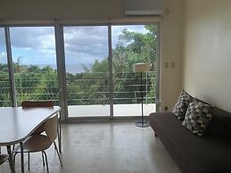 Blue Cave Hotel in Green