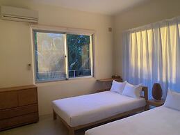 Blue Cave Hotel in Green